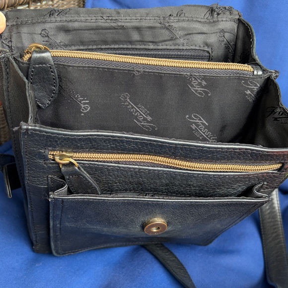 Fossil Crossbody Mini Messenger Bag Purse Black Leather - Picture 5 of 6